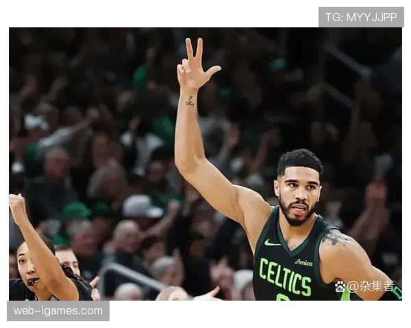 关键时刻:塔图姆命中高难度三分,将比赛拖入加时